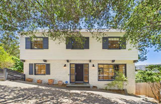 Beautiful serene and private Belmont home
