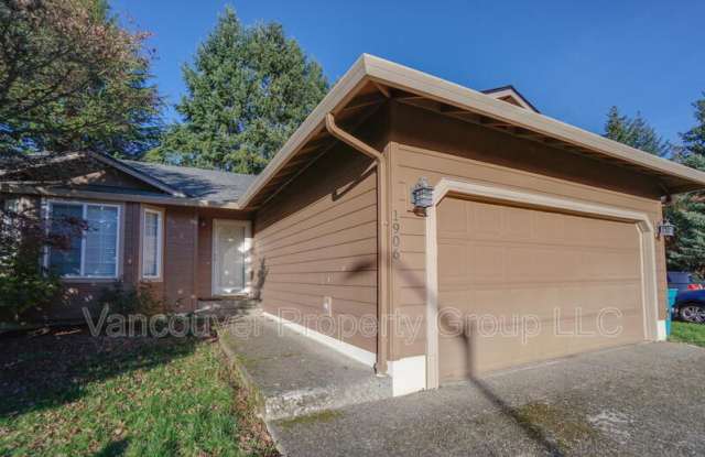 Photo of 1906 NE 151st Cir