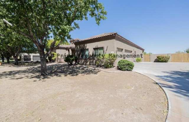 Photo of 2902 East Gary Way