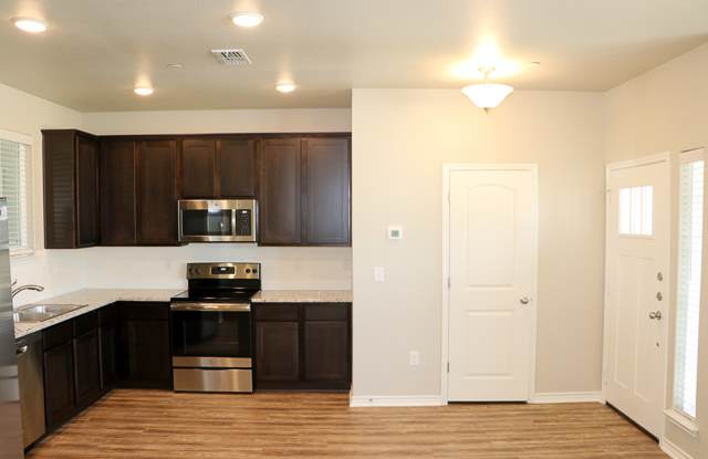 724 Westfield Boulevard