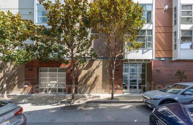 33 Clementina St