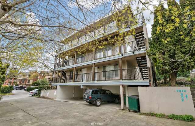 Photo of Stroud Apartments
