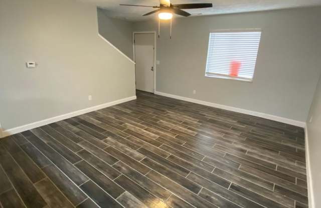 3233 Summerhill Lane