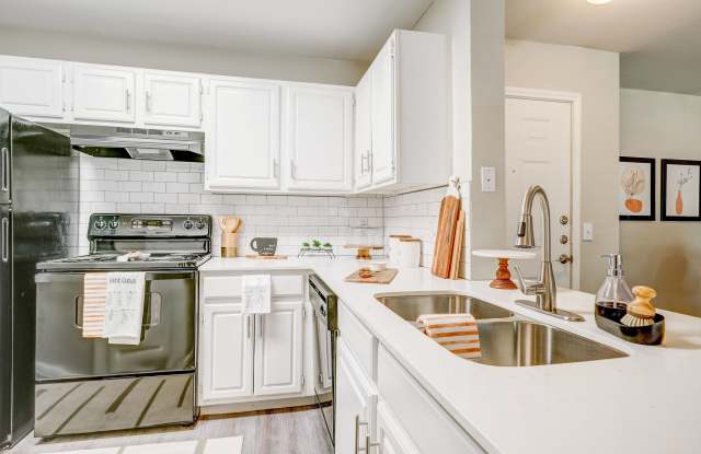 Senior Housing - The Oaks at Hampton