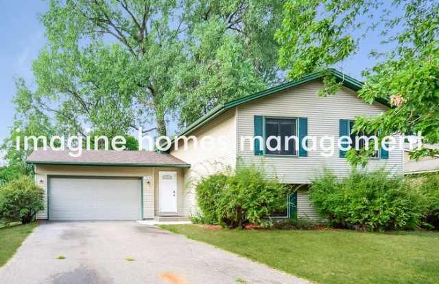 724 73rd Avenue North