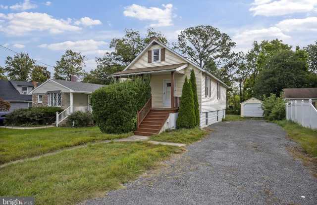 Photo of 8807 FEARNE Avenue