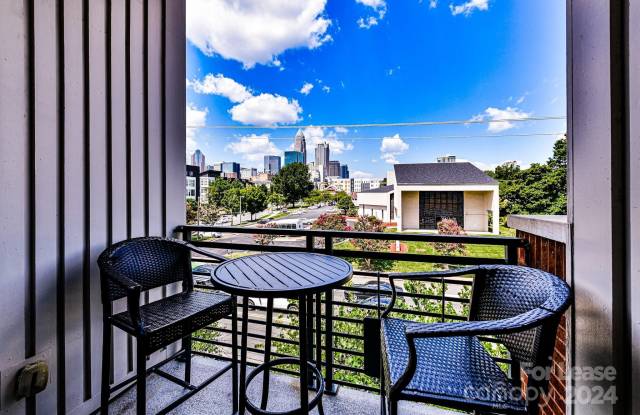 420 N Mcdowell Street