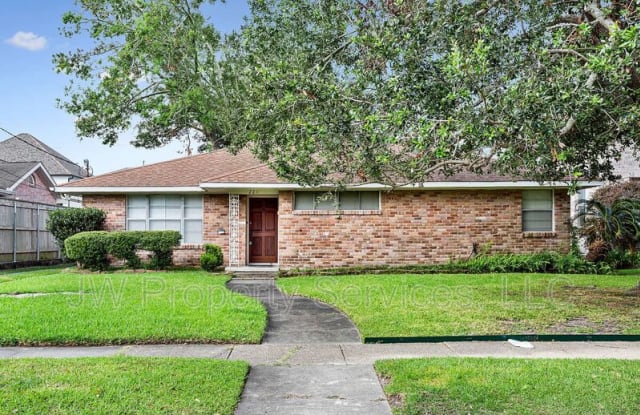 226 Sena Dr - 226 Sena Drive, Metairie, LA 70005