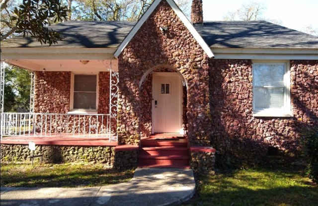 1105 Merry Street