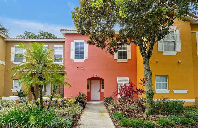 FULLY FURNISHED – AVAILABLE FOR A MINIMUM 1-YEAR LEASE!