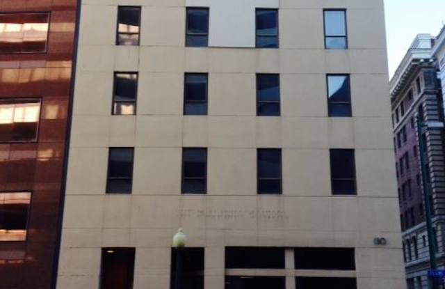 130 W Plume Street