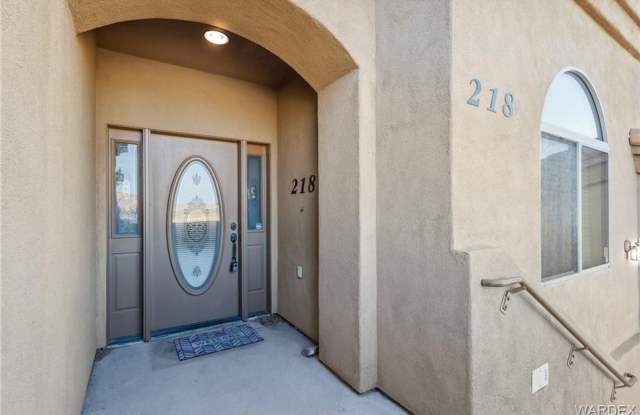 Condo in Gated Community!