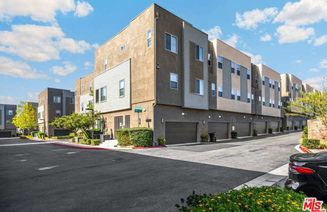 Photo of 746 Farrier Way