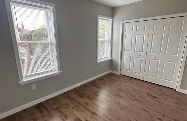 1226 S 47TH Street unit: 2