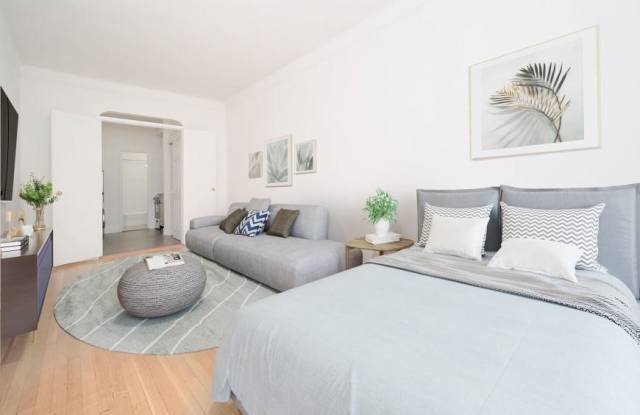 338 East 53rd Street