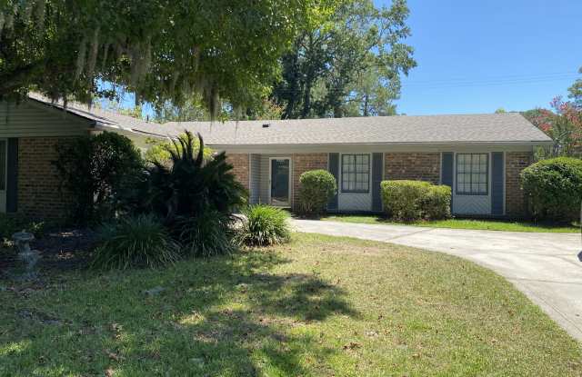 12438 Largo Drive