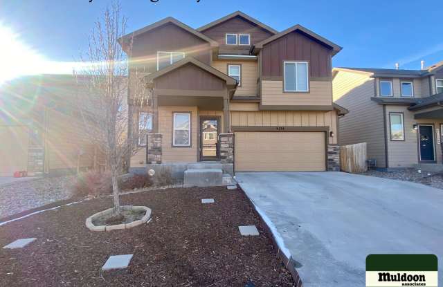 Stunning home in Lorson Ranch!