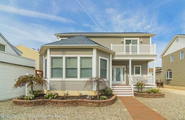 23 Magee Avenue