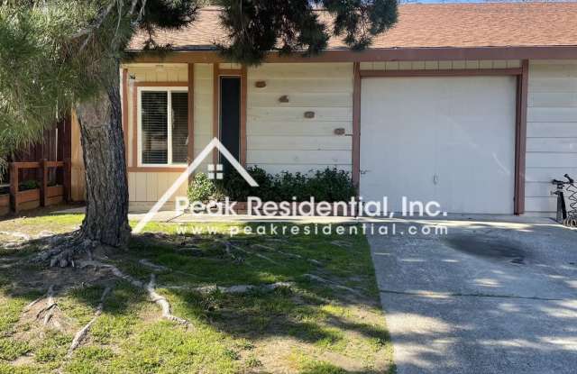 Spacious Fair Oaks 2bd/1ba Duplex with 1 Car Garage photos photos