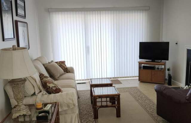 925 Morganton Road unit: 5-D