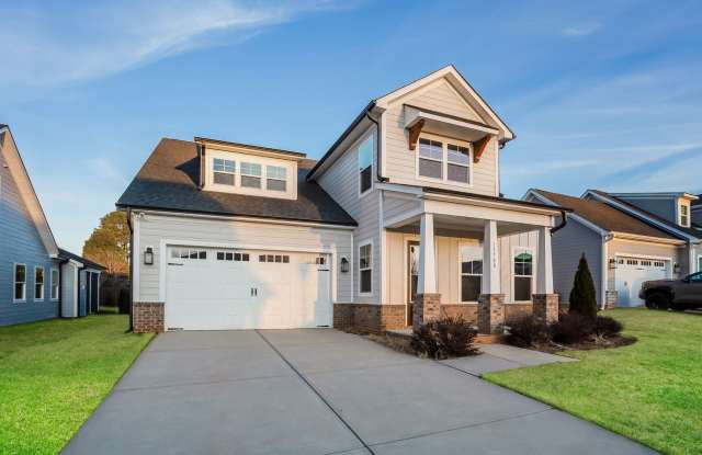 Photo of COMING SOON: 3BR/3BA w/ 2-Car Garage near Matthews Town Center