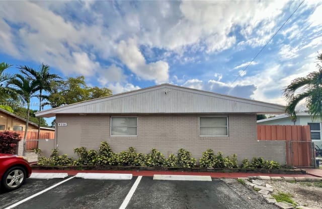 4116 SW 21st St - 4116 Southwest 21st Street, Broadview Park, FL 33317