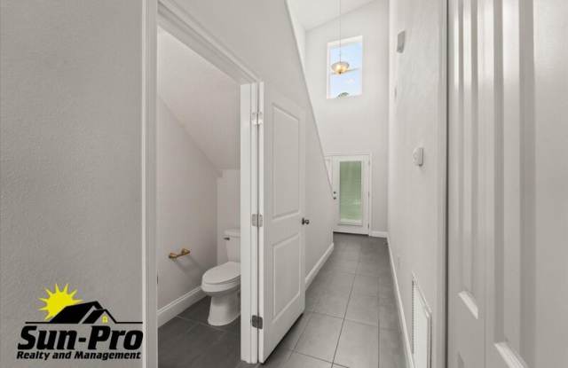 5134 Taylor Avenue Unit B