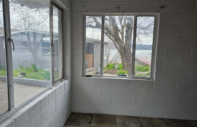 13955lakeshoredriveunit7.is4lease.com