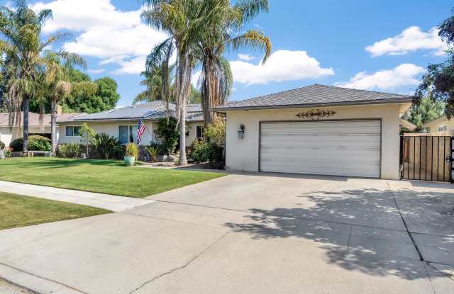 6286 North 10th Street