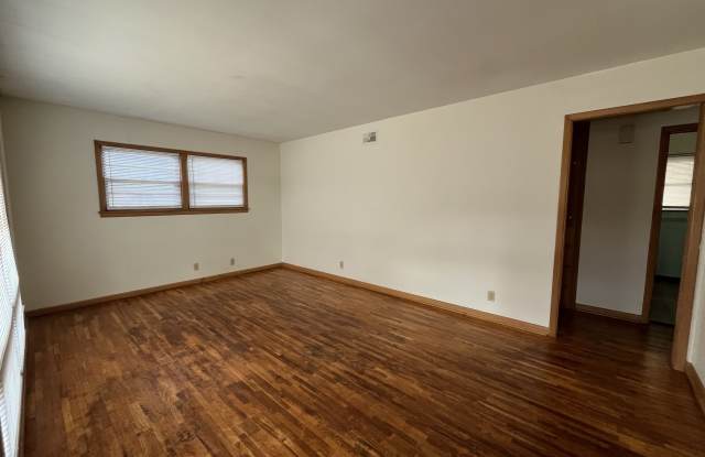 120 N JoAnn