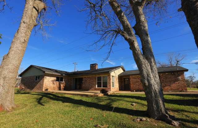 113 Old Angleton Road