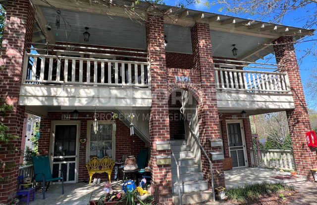 Beautiful 1 Bedroom 1 Bath Apartment