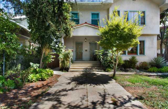 215 North Avenue 56 - 10