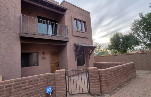 4128 North Thurston Lane - 1Unit 100