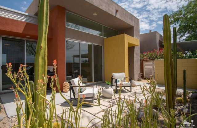 3548 Foothill Avenue