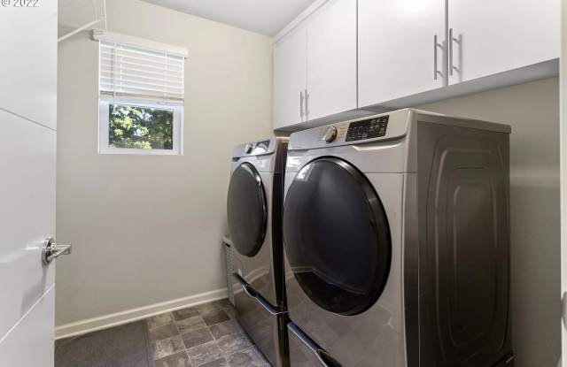 16760 Southeast Fox Glen Court