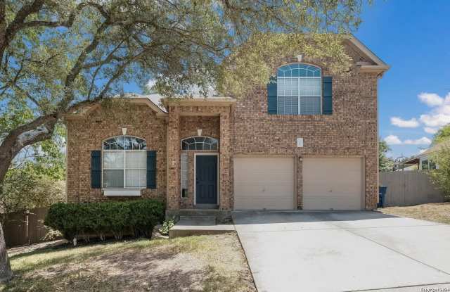 1206 Crooked Arrow