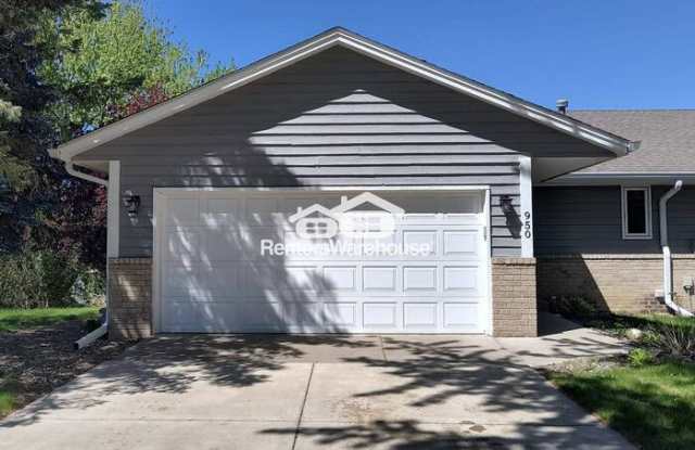 950 Butte Court