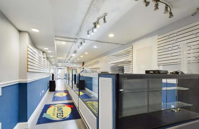 1123-25 S BROAD Street