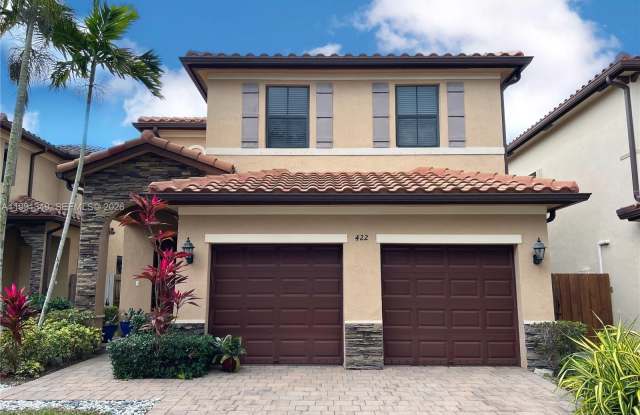 422 SE 34th Ter