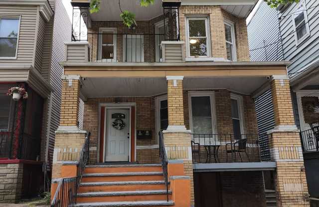 55 WADE ST