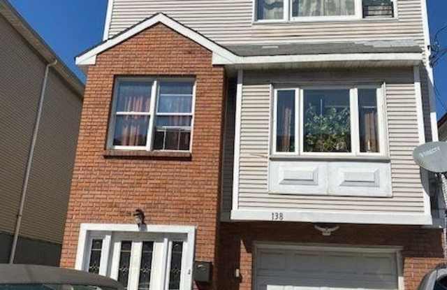 138 WILKINSON AVE