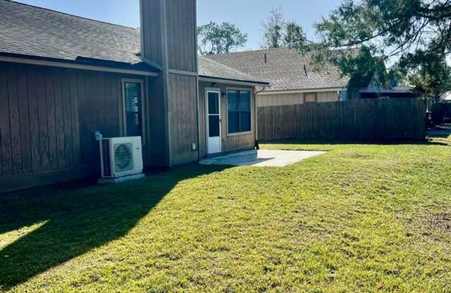 3 Bedroom - 2 Bathroom - 2 Car Garage