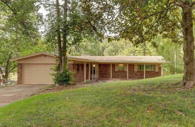 202 Little John Trail