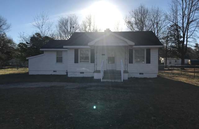 Photo of 605 Larkspur Road