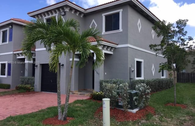 16367 SW 44th Ter - 16367 Southwest 44th Terrace, Miami-Dade County, FL 33185