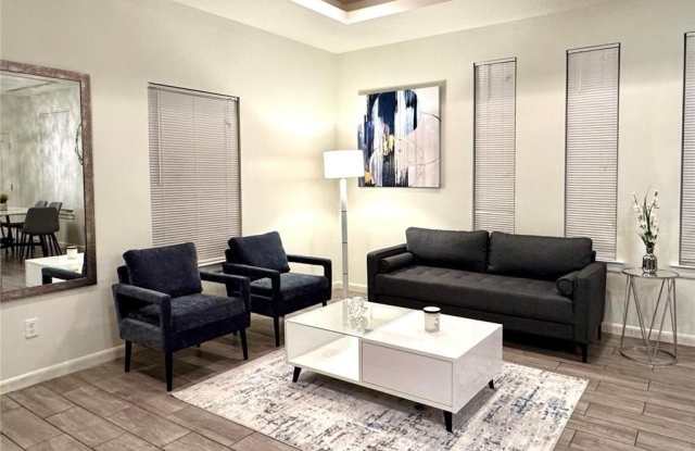 1702 W Garrison Drive