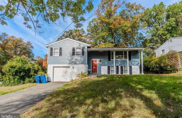 Photo of 5626 HERSHEY Lane