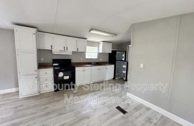 108 SW Piston Glen (#7)