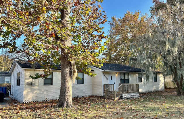 Photo of 13625 HOLLINGS Street